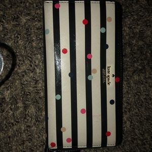 Kate spade polka dot wallet